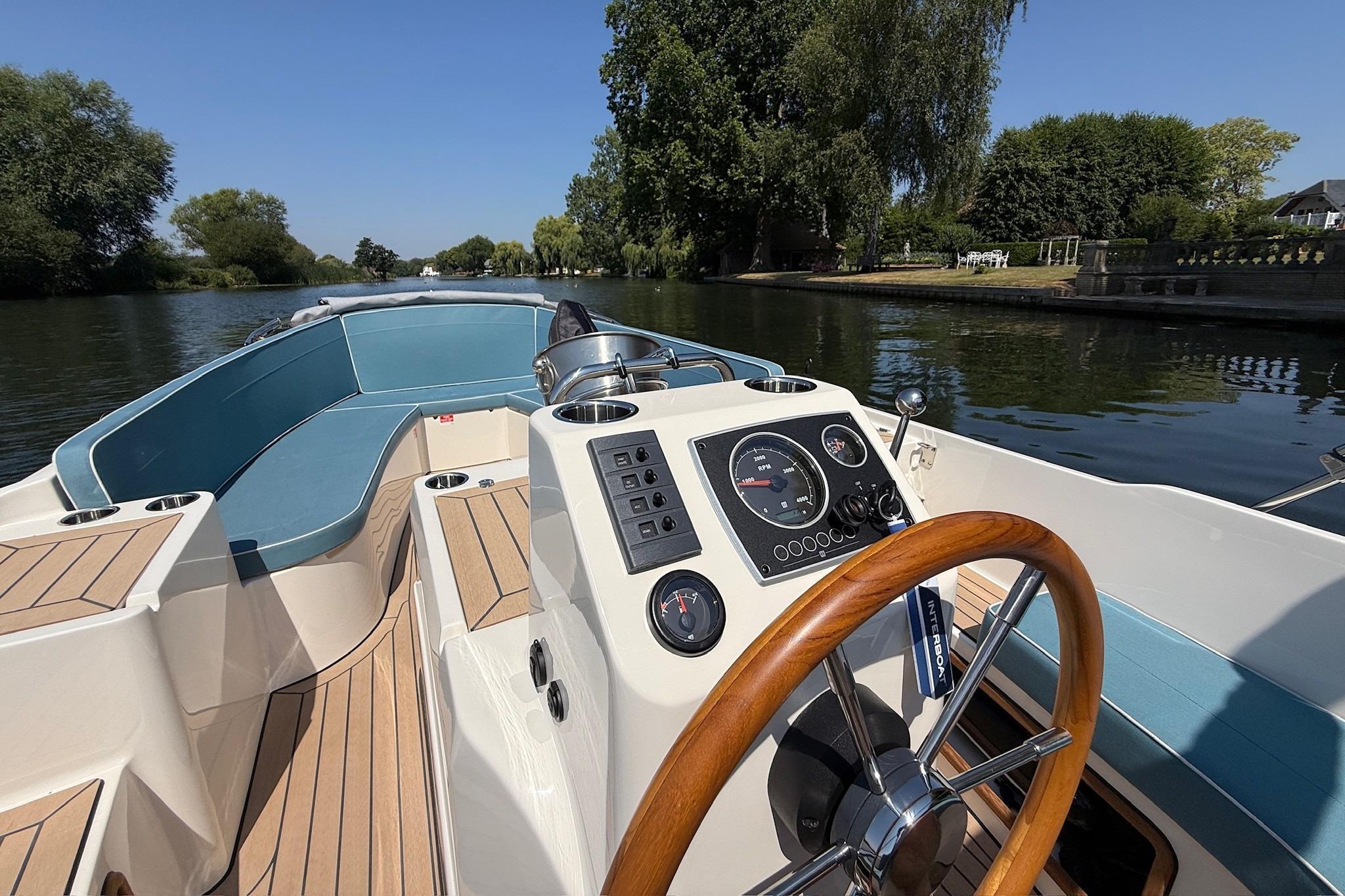 Interboat 19