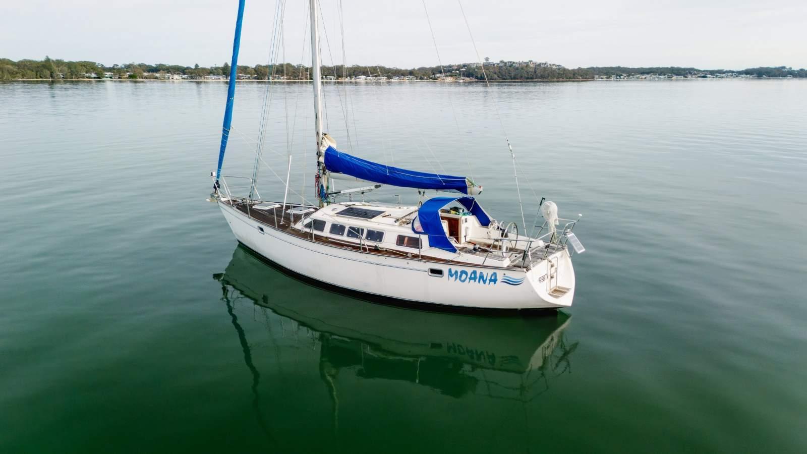 Bluewater Cruising Yachts 400RS