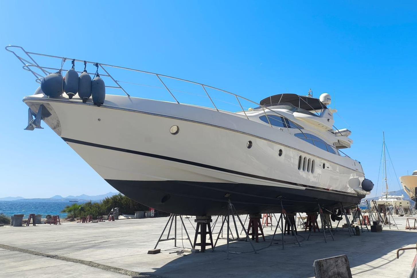 Azimut 68 Plus for sale