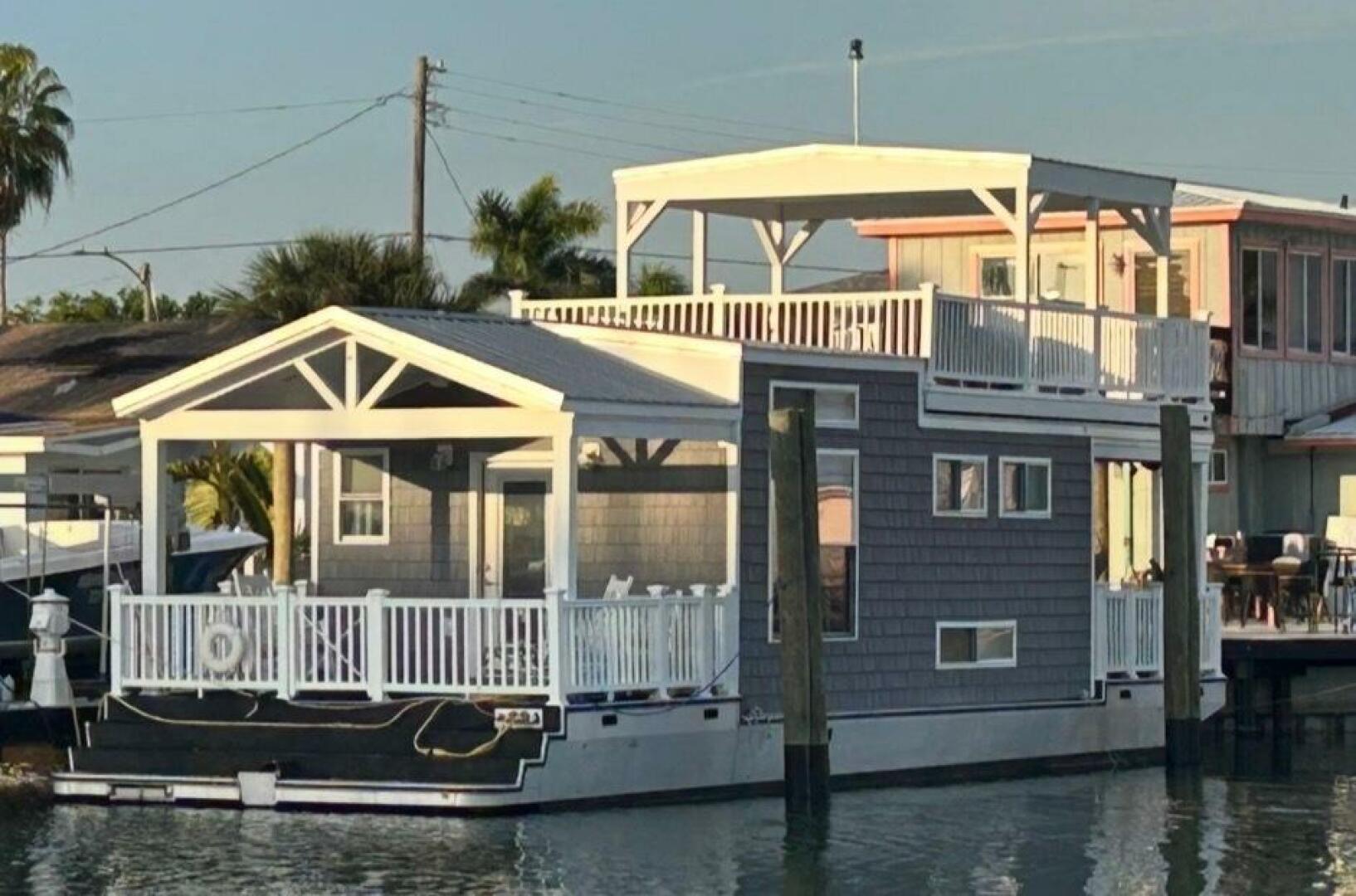2019 Harbor Home Cozy Cottage 52' x 16' Tiny Boat for sale