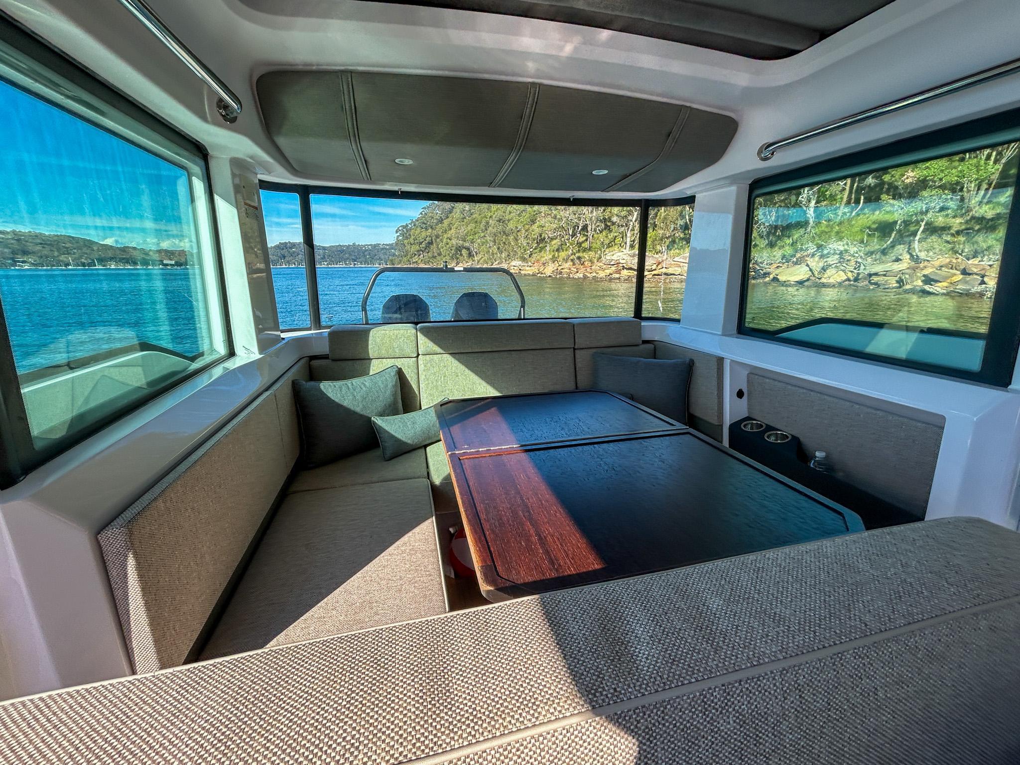 Axopar 37XC Cross Cabin