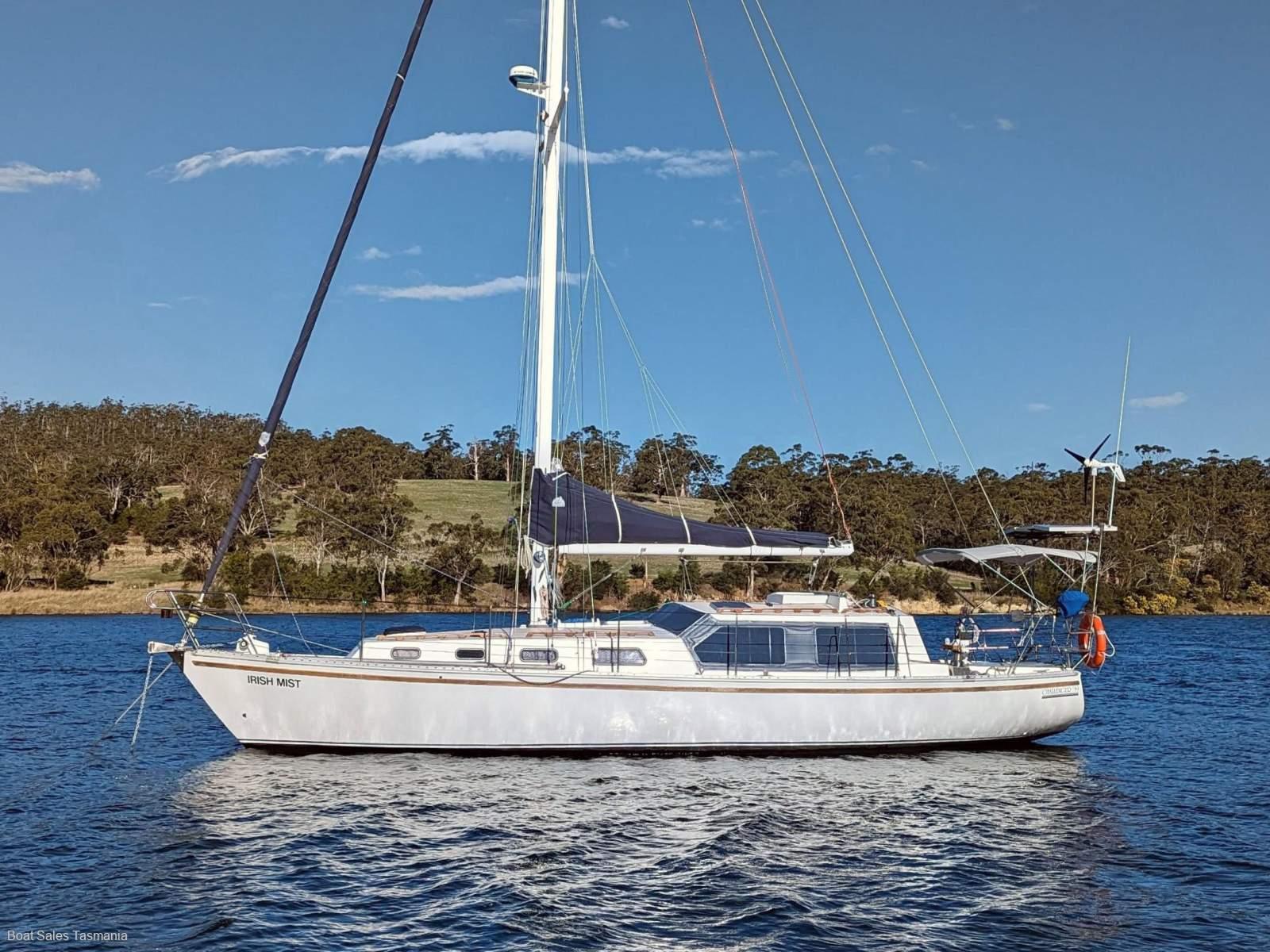1991 Challenger 39 Pilothouse for sale in Derwent Sailing Squadron, Sandy Bay