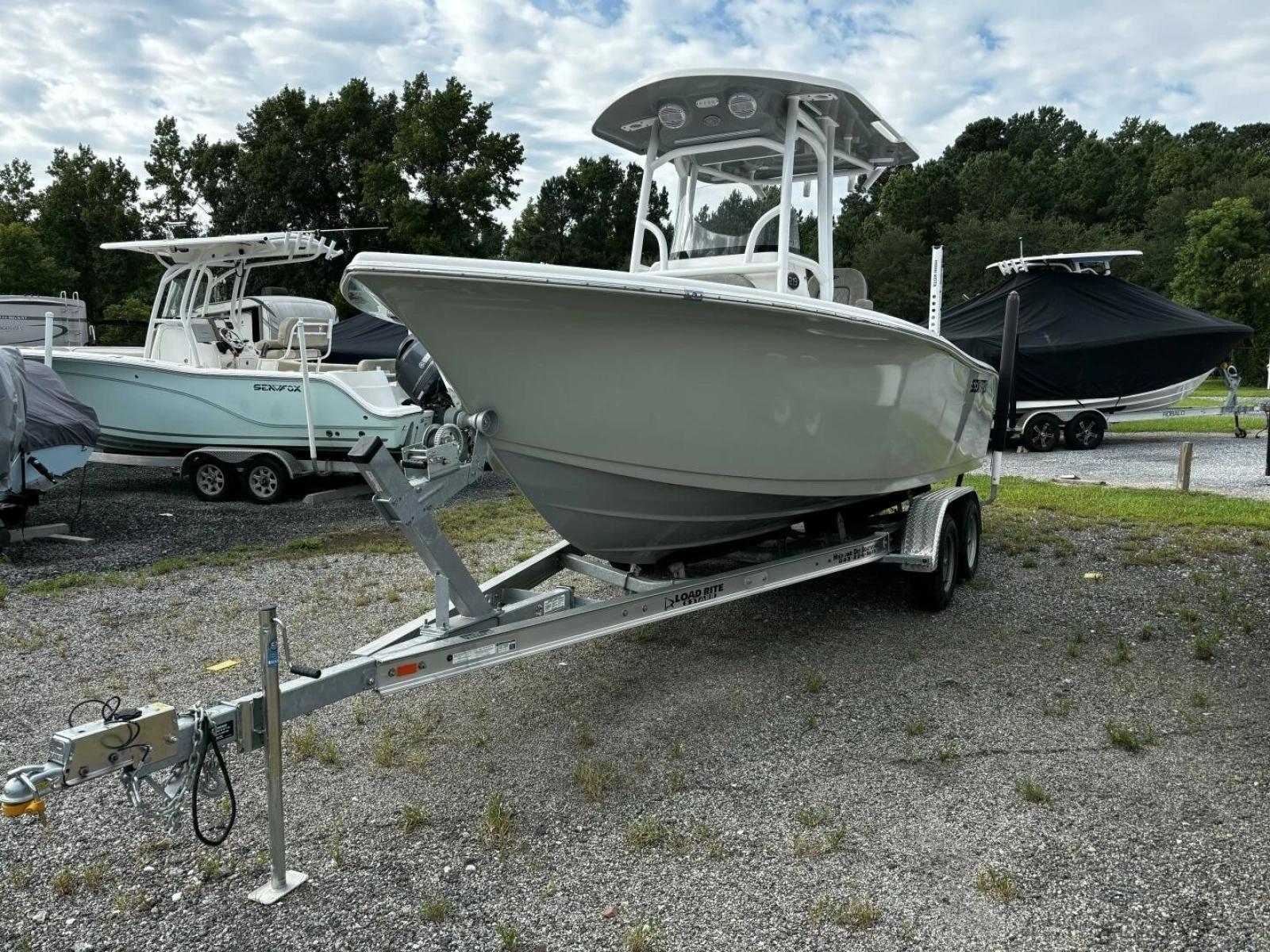 Sea Pro 219 Center Console