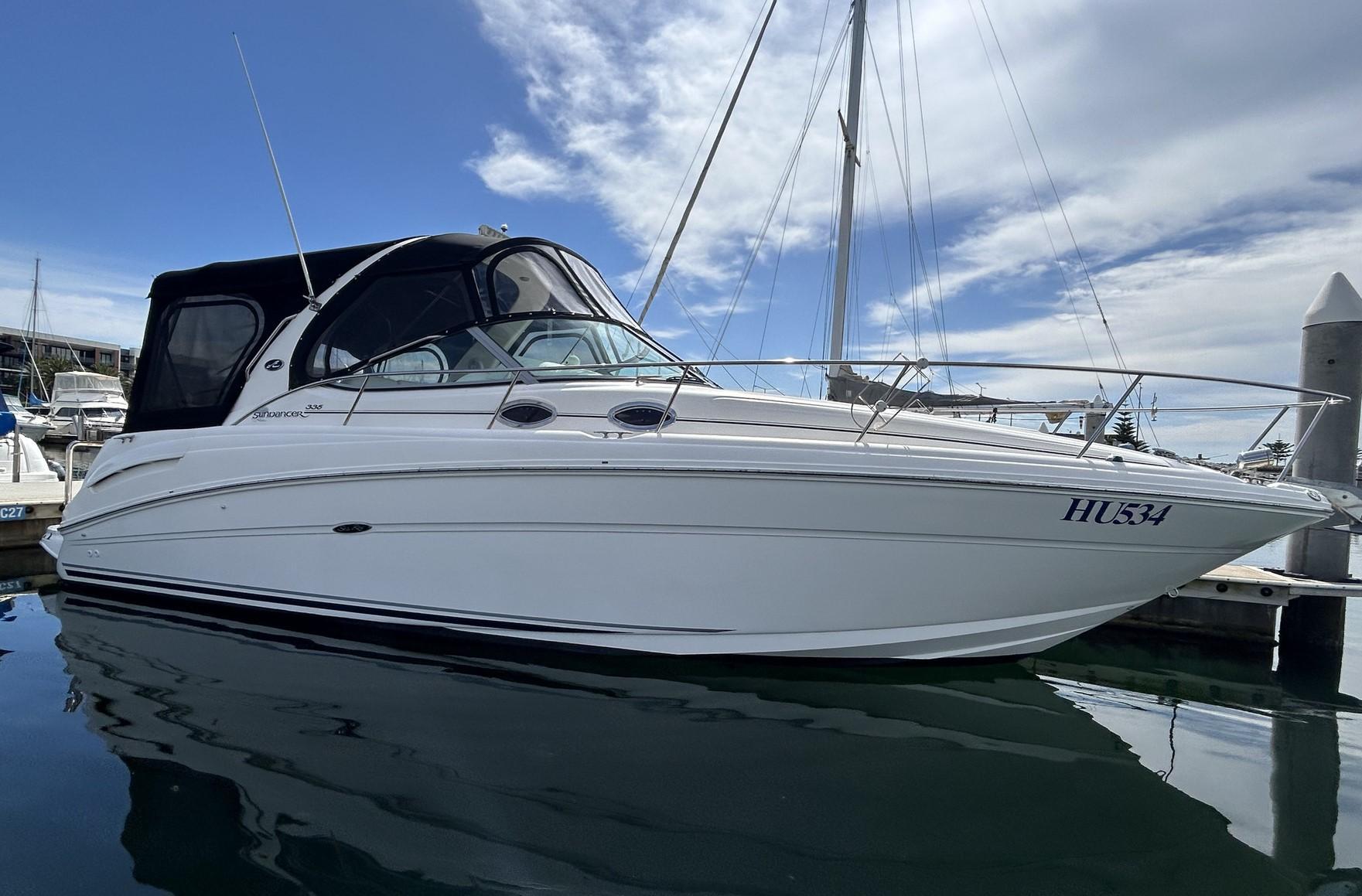 2004 Sea Ray 335 Sundancer for sale in Melbourne