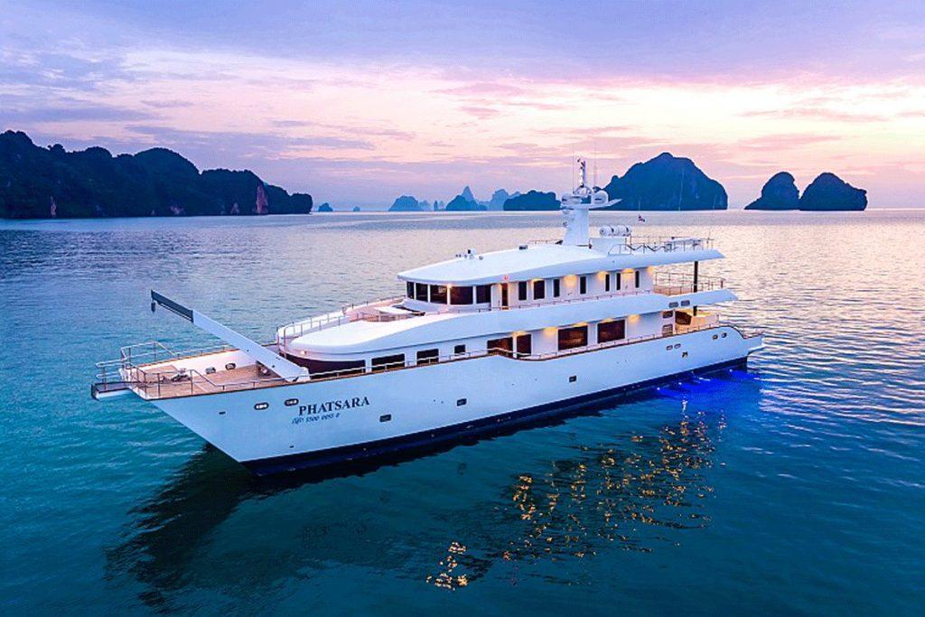 Custom Power Catamaran